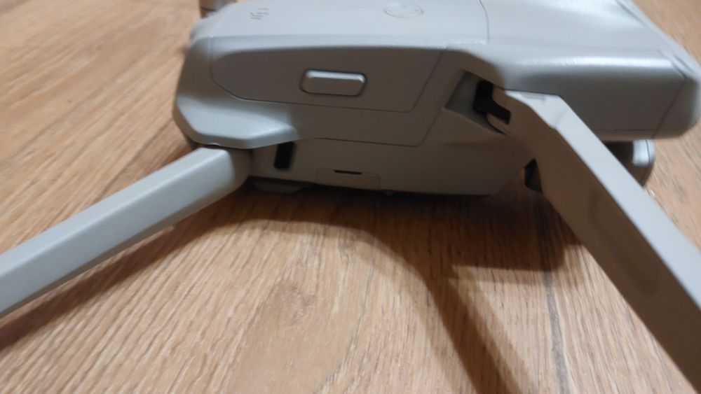 Дрон dji air 2 s Fly More combo