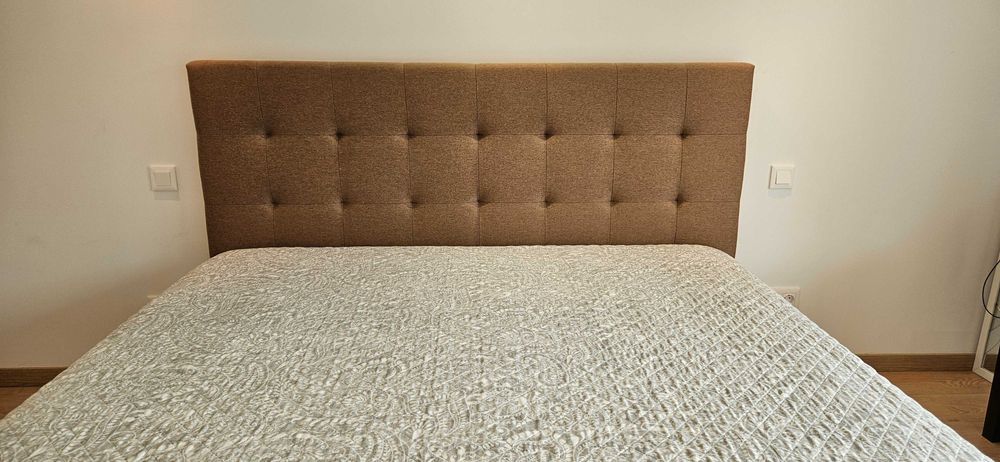 Cama Casal King Size 180cm x 200cm