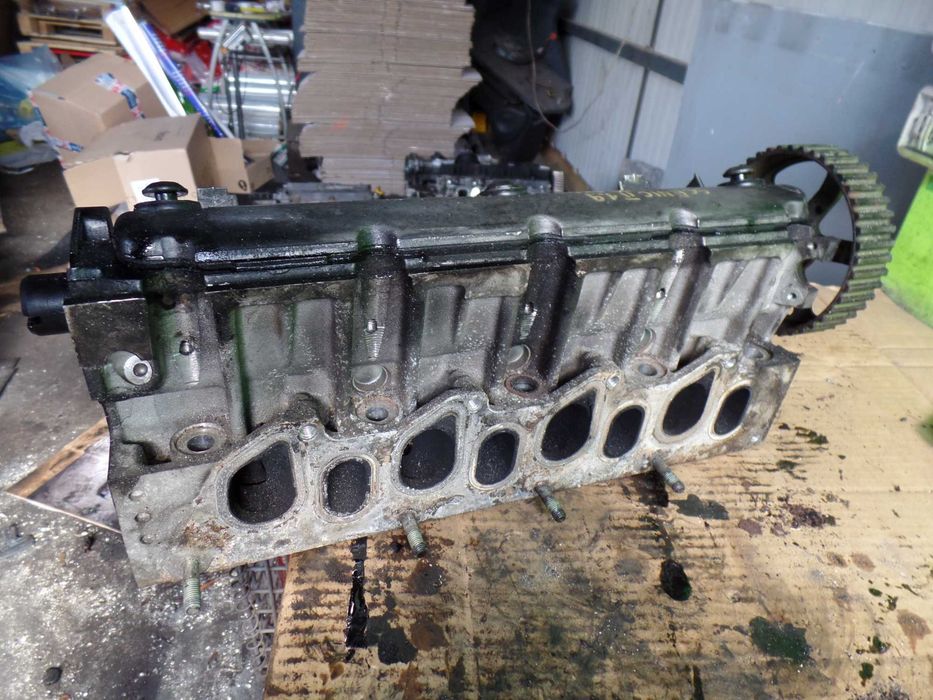 Kwi6 Głowica silnika + wałek renault scenic II 1.9dci wysyłka