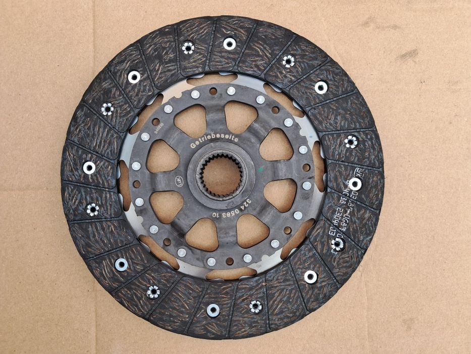 Комплект зчеплення LUK (624 3522 00) AUDI A4, A5, A6