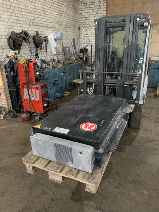 Батарея акамулятор автомобильная  300-430вольт