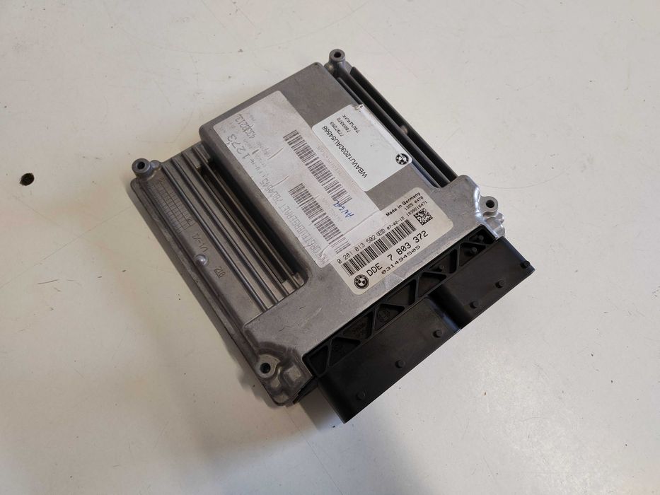 Komputer Silnika Sterwonik BMW E90 E91 E87 2.0 D