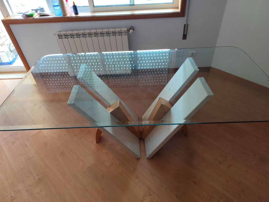 Mesa de jantar em vidro