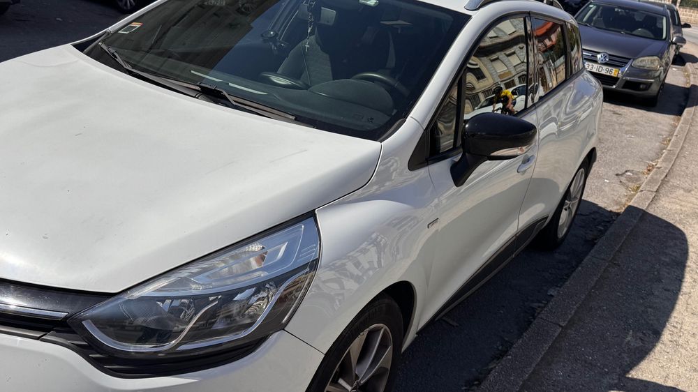 Renault Clio Sport Tourer — fotografia 3