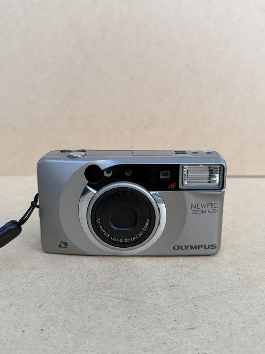 Aparat analogowy Olympus Newpic Zoom 600 – Kompakt APS