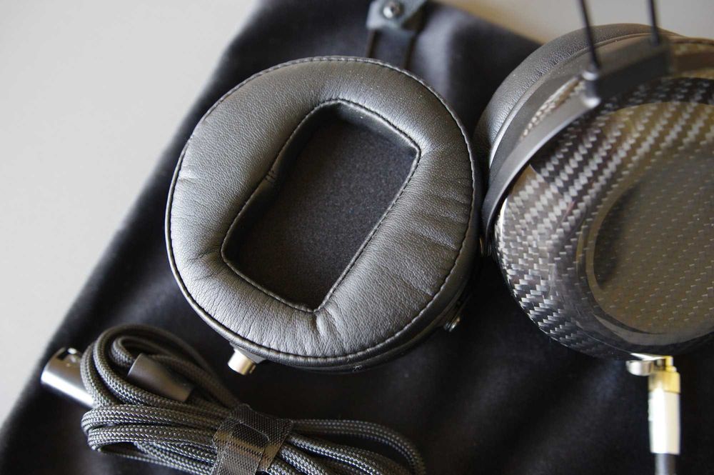 MrSpeakers Ether CX Zamknięte Planarne Carbon