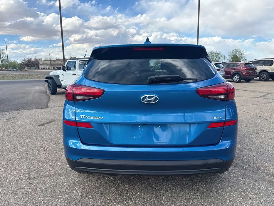 Hyundai Tucson SE      2019