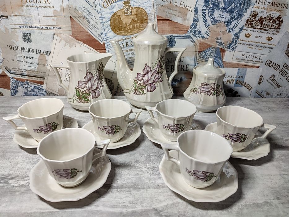 Фарфоровый винтажный  чайный сервиз (на 6 персон) с перламутровым пере