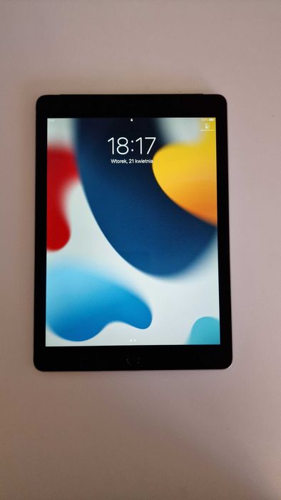 Sprzedam w pełni sprawny Apple iPad Air 2. (A1567)