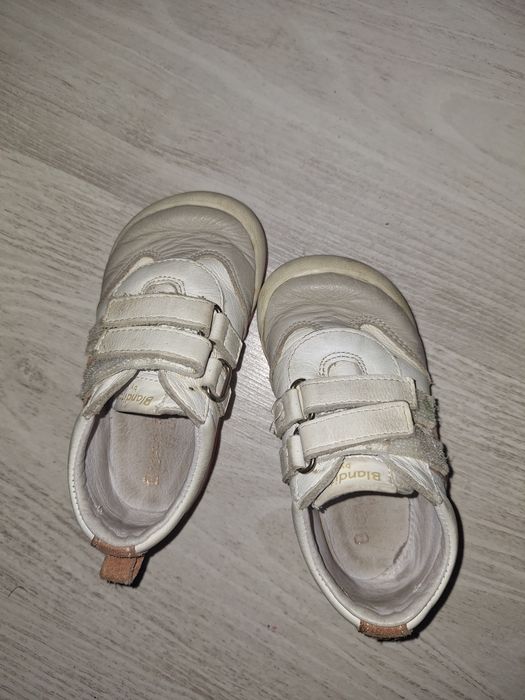 Sapatos respeitadores