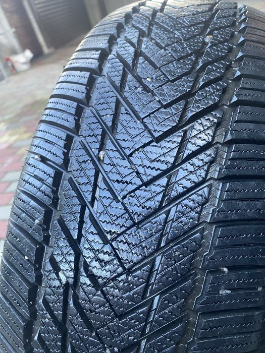 Продам мʼякі та тихі Шини R17/225/60