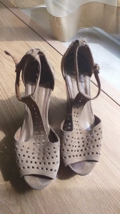 Sandálias  - novo preço