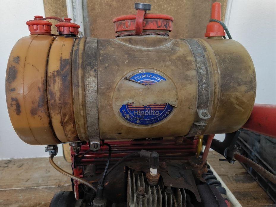 Máquina de sulfatar a trabalhar