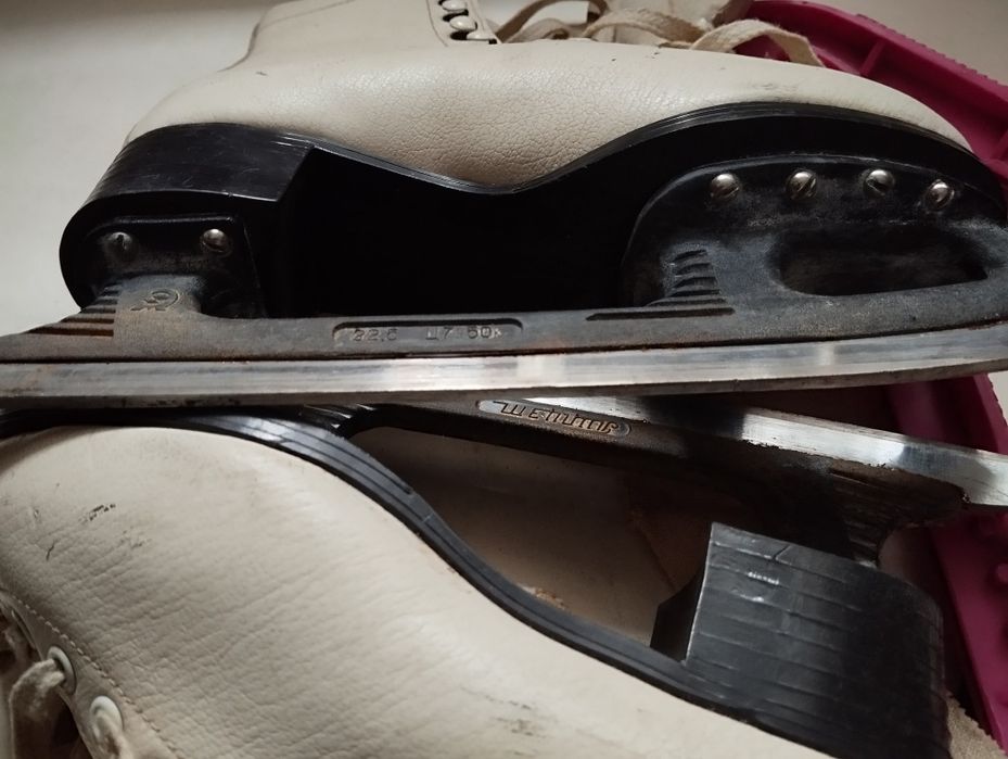 Коньки  Made by Botaz