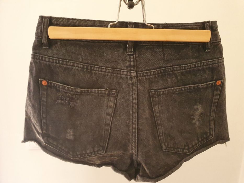 Calções de Cintura subida