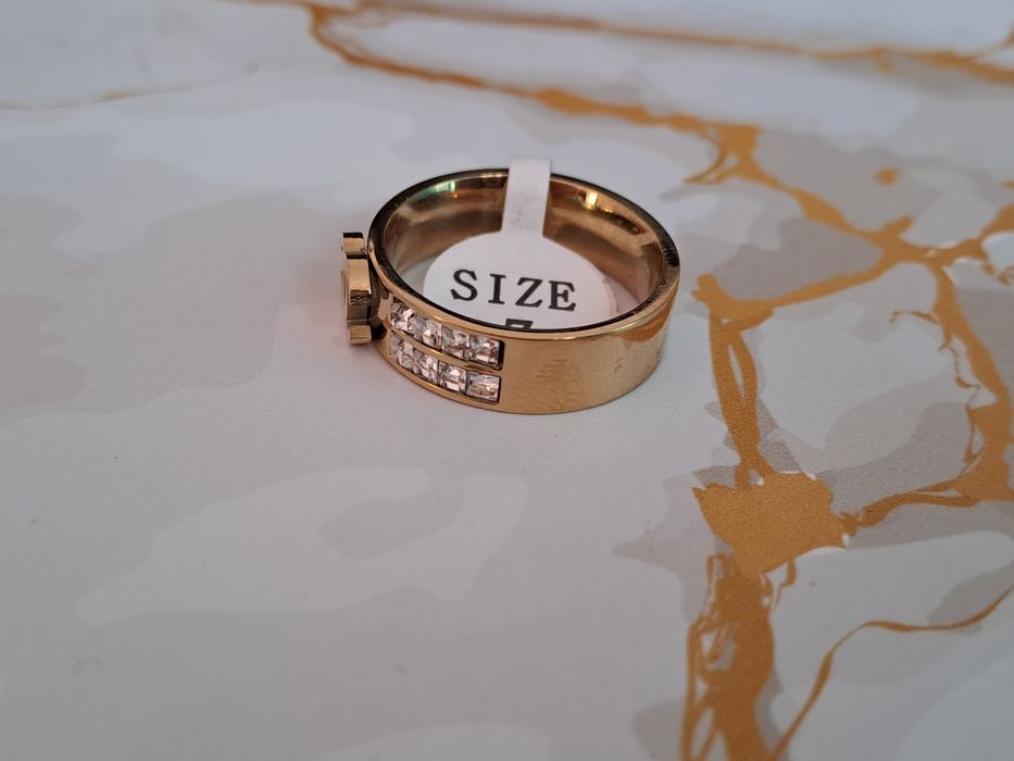 Pierścionek cc z cyrkoniami Rozmiar 7