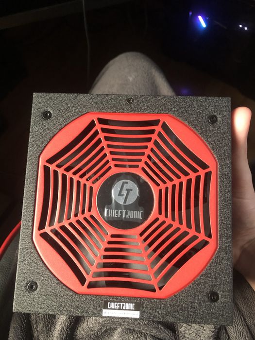 Блок питания Chieftec Chieftronic PowerPlay Platinum GPU-1050FC 1050W