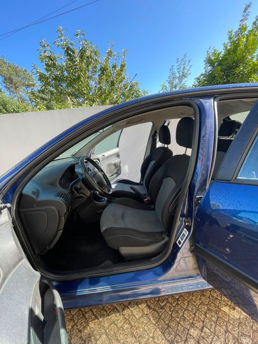 Peugeot 206 HDI Muito econômico