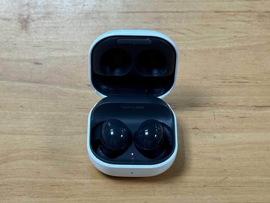 Słuchawki Samsung Galaxy Buds2 +etui