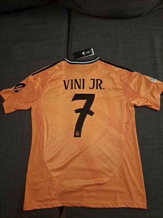 Camisola Real Madrid 2024-25 laranja Vini Jr