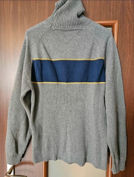 Sweter z golfem Tommy Jeans