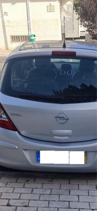 Opel Corsa em bom estado