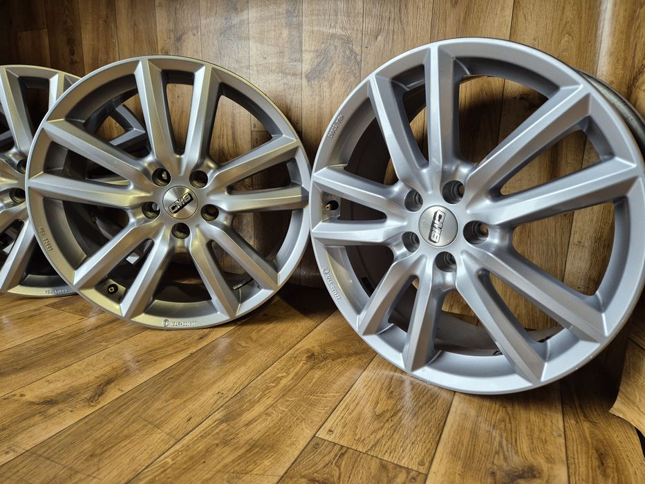 Alufelgi CMS 18cali 5x108 et50 7,5j 63,3 Stan idealny Ford Volvo