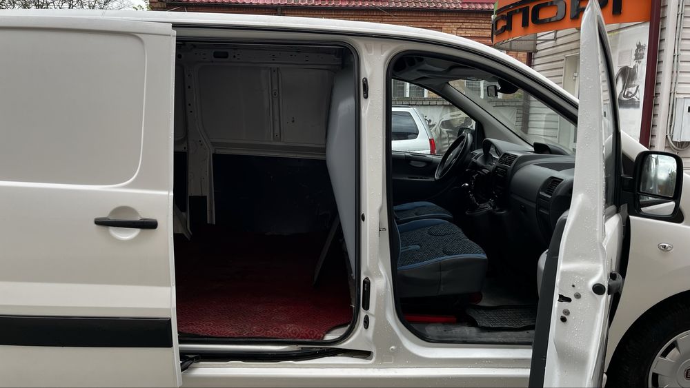 Fiat scudo 2012 года