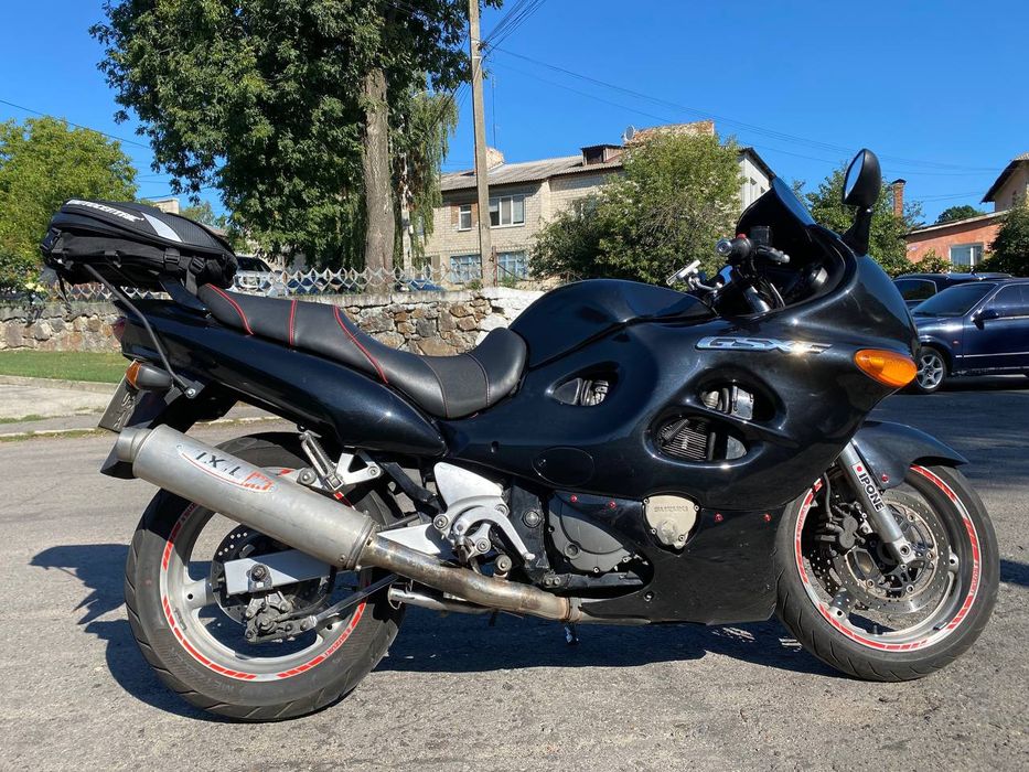 Suzuki Katana GSX 750 F