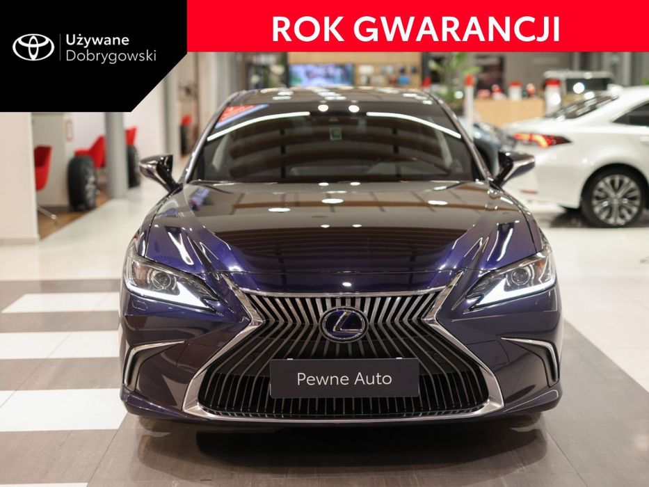 Lexus ES 300h Business Edition +