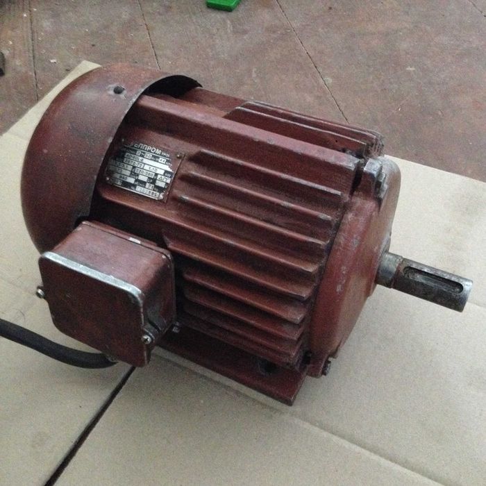 електро двигуни 3кв/1400об. 1.1кв/900об.4кв/2900об.