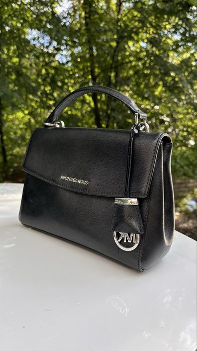 Сумка Michael Kors чорна, оригінальний дизайн