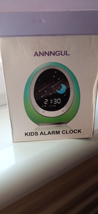 Детский будильник с ночником.