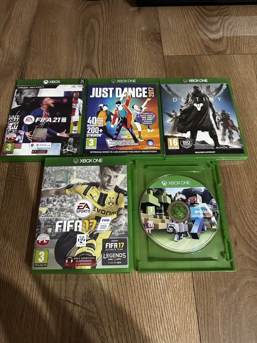 XBOX ONE 1TB + Kinect + Pad