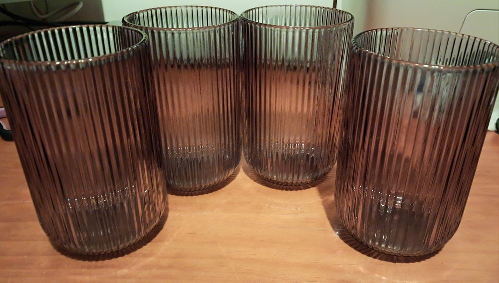 Conjunto de 4 copos novos