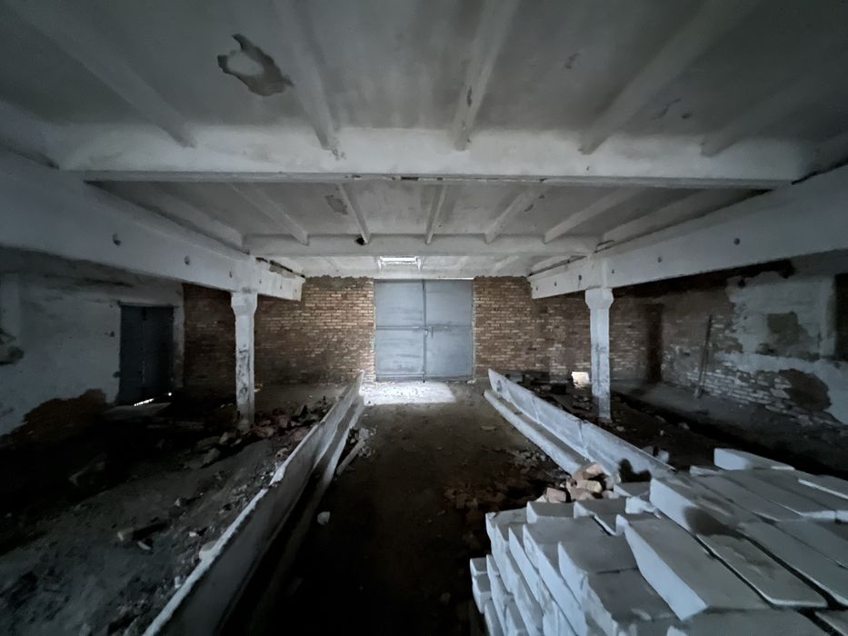 Нежитлові приміщення, комерційного призначення, ферми