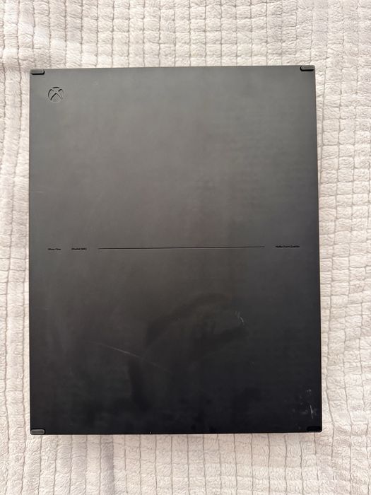 Xbox One S + Jogos + Comando