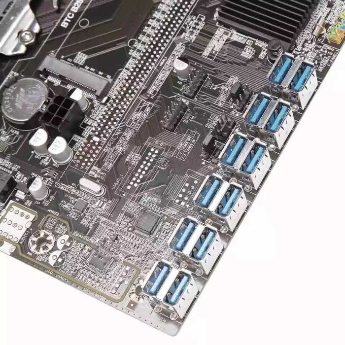 B250C BTC Mining Motherboard на 12 карт