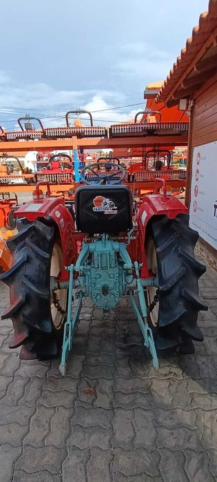 Campanha : Trator Yanmar 2000B + 4 alfaias POUPE 1250€