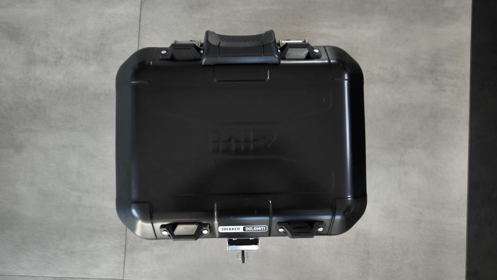 Kufer centralny aluminiowy GIVI TREKKER DOLOMITI 46 litr.