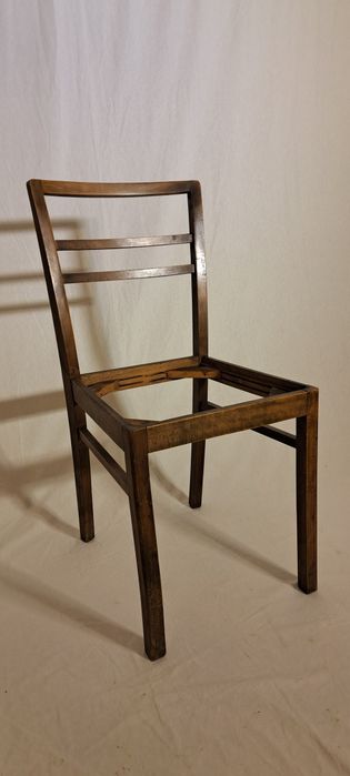 Krzesło drewniane stylowe