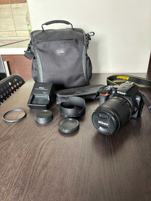Lustrzanka Nikon D3500