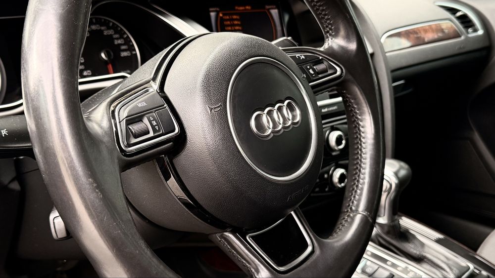 Продам Audi A4 официал