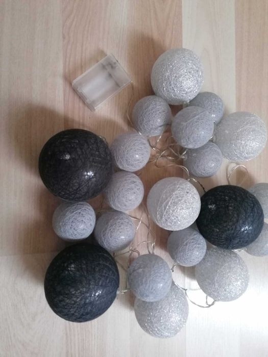 Kule świetlne, girlanda z kul, lamki, Cottonbal