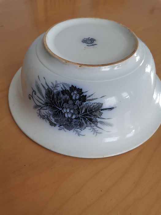 miska Vileroy & Boch seria Trauben,  ponad 100 lat