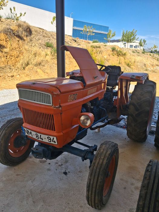 Trator fiat 450 em bom estado
