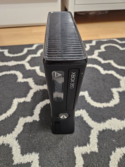Konsola Xbox 360
