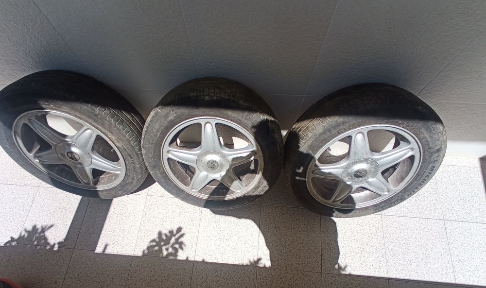Jantes e pneus Michelin 195/55 R16 — usados, em bom estado (Mini Coope