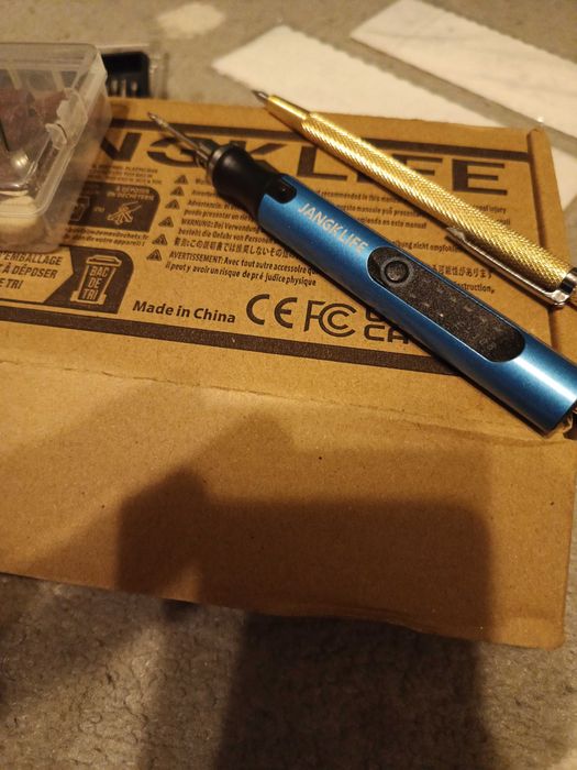 Grawer, mini wiertarka