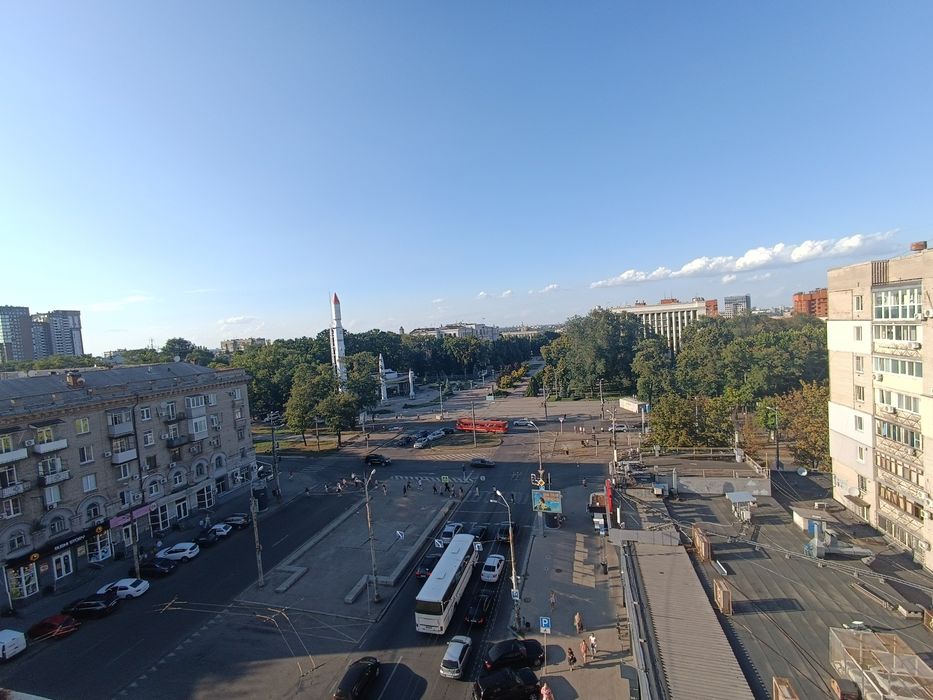 Продам 4-к квартиру пр. Поля, Центр, парк Глобы. Видовая